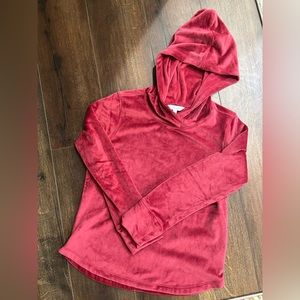 Red/pink pajamagram soft velvet sleep top w/hood. Great for around the house